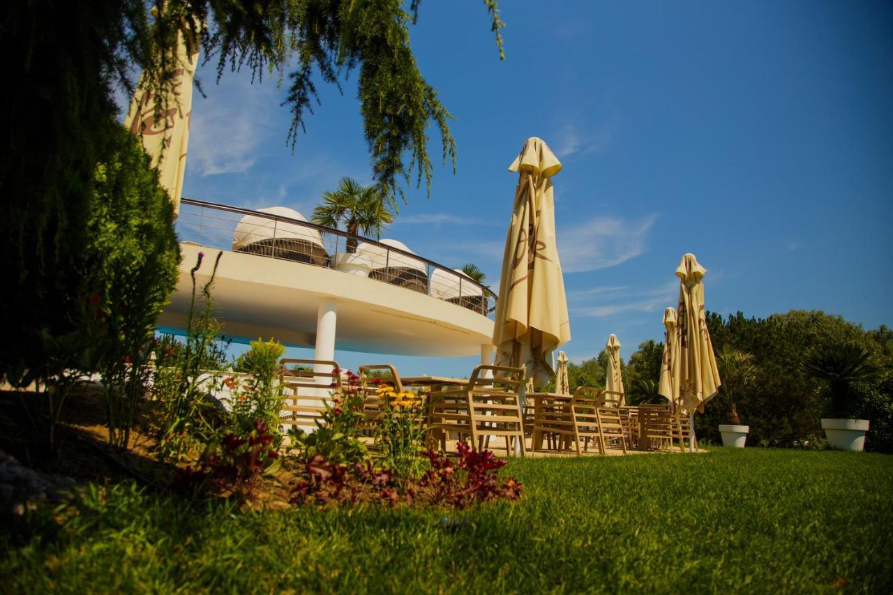 New Egreta Resort Dunavatu de Jos Ngoại thất bức ảnh